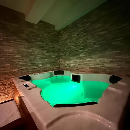 L'évasion étoilée - Jacuzzi Sauna Hammam Villa