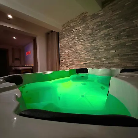 L'évasion étoilée - Jacuzzi Sauna Hammam *